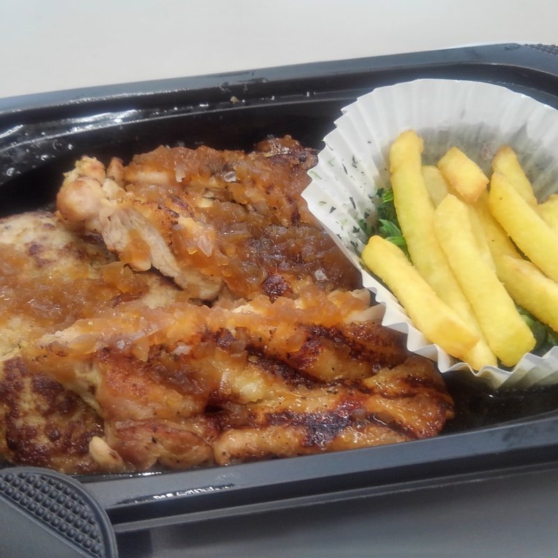 ハンバーグ&チキンステーキ(ビッグボーイ 加平店)