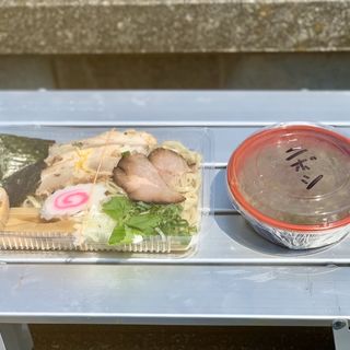 ニボシつけ麺テイクアウト(麺奏 弥栄 （iyasaka）)