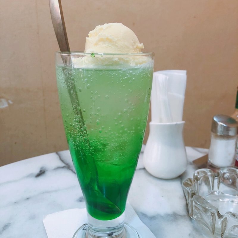 クリームソーダ(パーラーきたがわ)