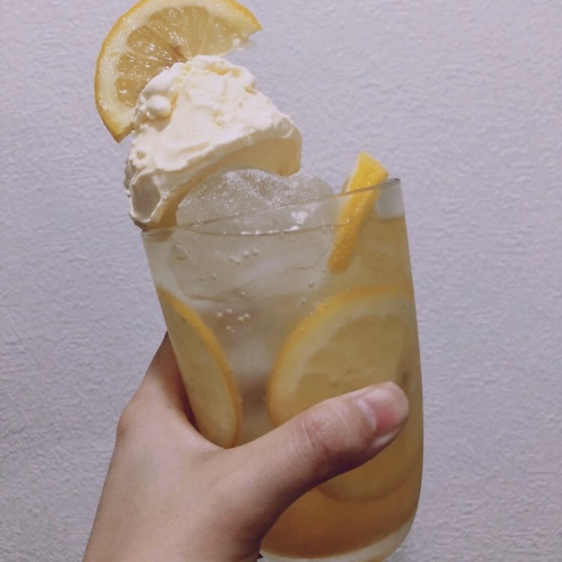 はちみつレモンクリームソーダ(おうちでクリームソーダ)