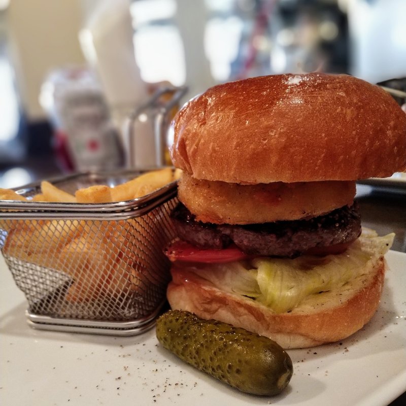 ペッパー(シェイクツリー バーガー＆バー （shake tree burger&bar）)