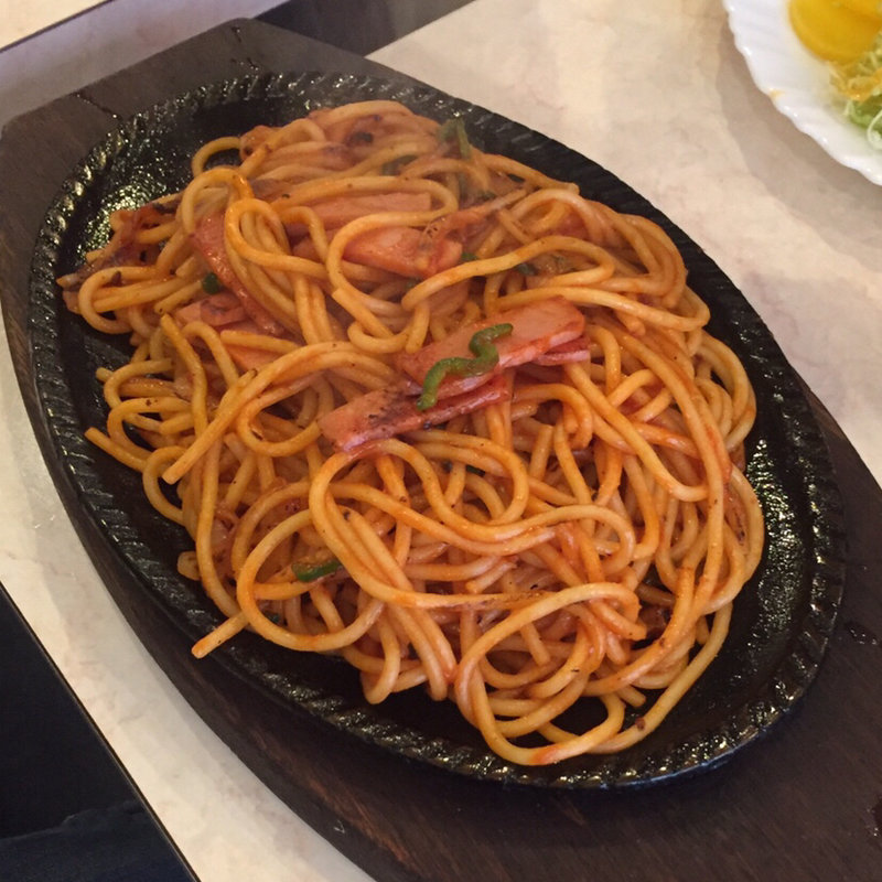 鉄板ナポリタン(マリーナ)