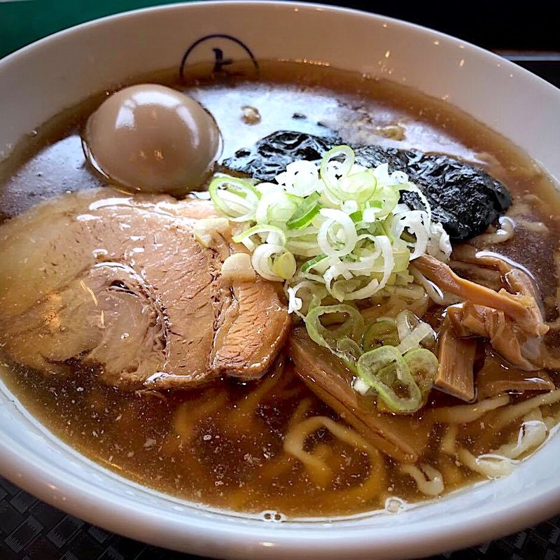 中華そば(ラーメン ヨヘズ)