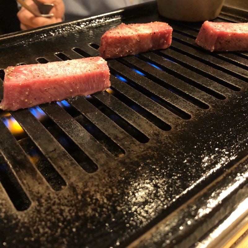 塩タン（分厚い）(焼肉ホルモン にくろう 京橋店)