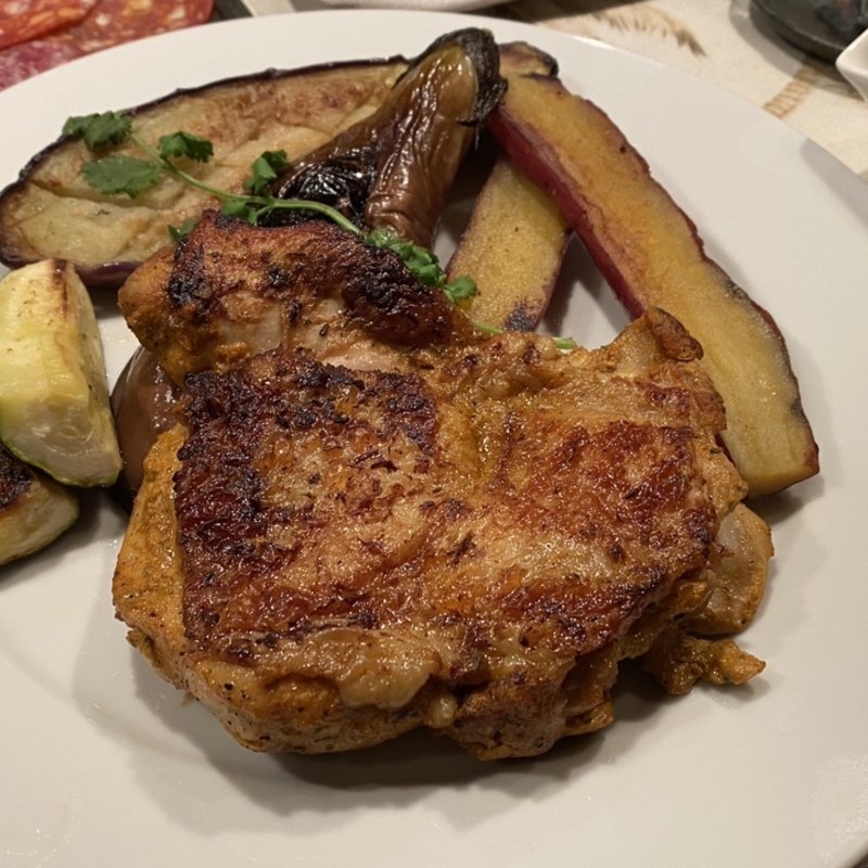 鶏モモ肉のタンドリーチキン(日本ワインとスパイス ブロディ)