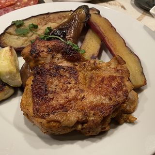 鶏モモ肉のタンドリーチキン(日本ワインとスパイス ブロディ)