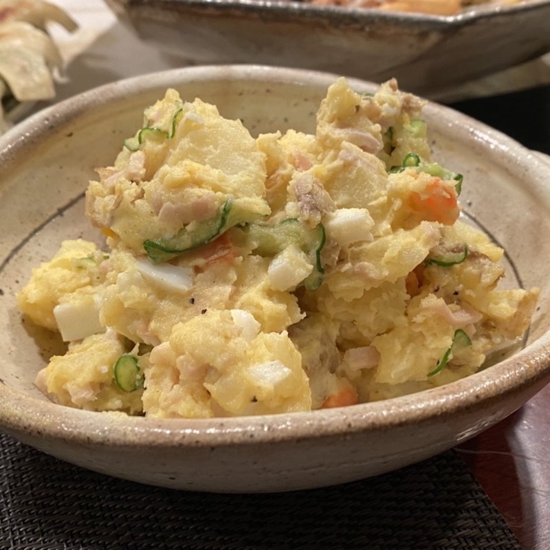 なんでもないポテサラ(居酒屋おかちゃん)