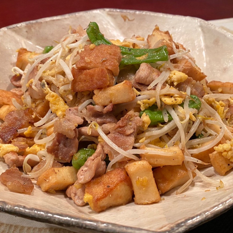 シシトウチャンプルー(居酒屋おかちゃん)