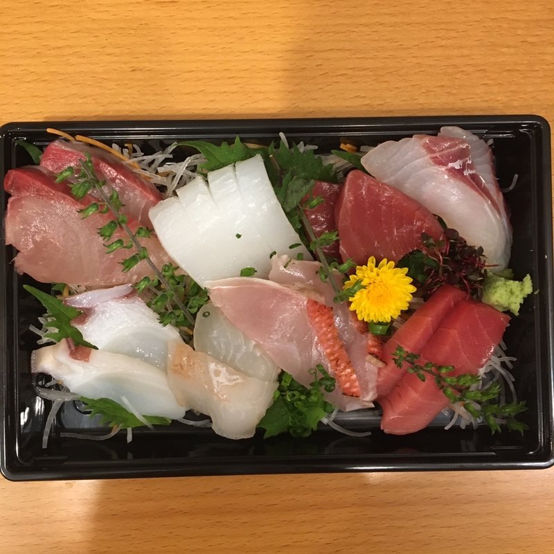 刺身8種(イナセヤ キッチン)