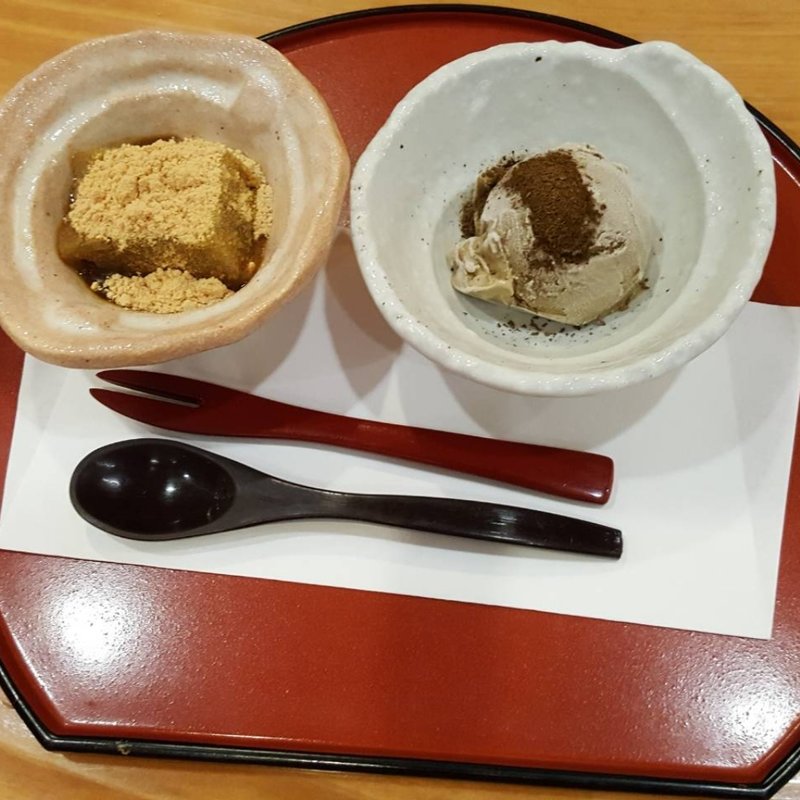 わらび餅とほうじ茶アイス(天ぷら ふく西)