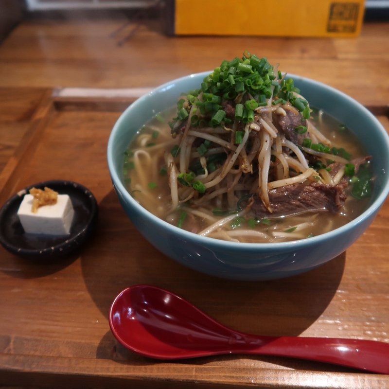 牛もやしそば(オキナワ ソバ エイブン （Okinawa Soba EIBUN）)