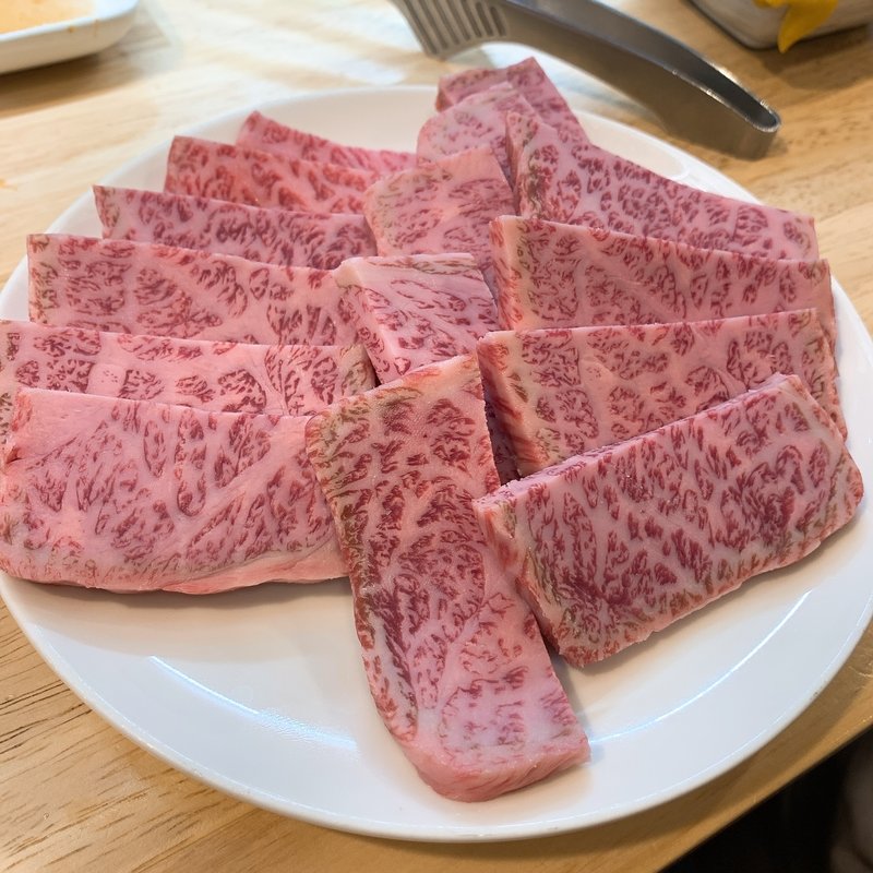 今日のええ肉(焼肉 溺れる牛)