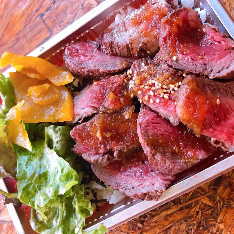 ステーキ弁当(大衆馬肉酒場 ジョッキー 柏店)