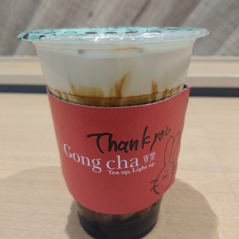 黒糖ミルクブラックティー(ゴンチャクリスタ長堀店)