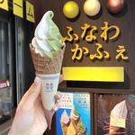 バニラ＆抹茶ミックスソフトクリーム(ふなわかふぇ 自由が丘店)