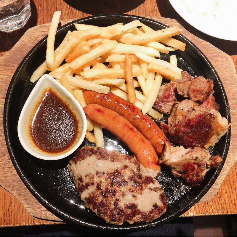 今週のミックスランチ(ハンバーグワークス 東京駅グランルーフフロント店 （HAMBURG WORKS）)