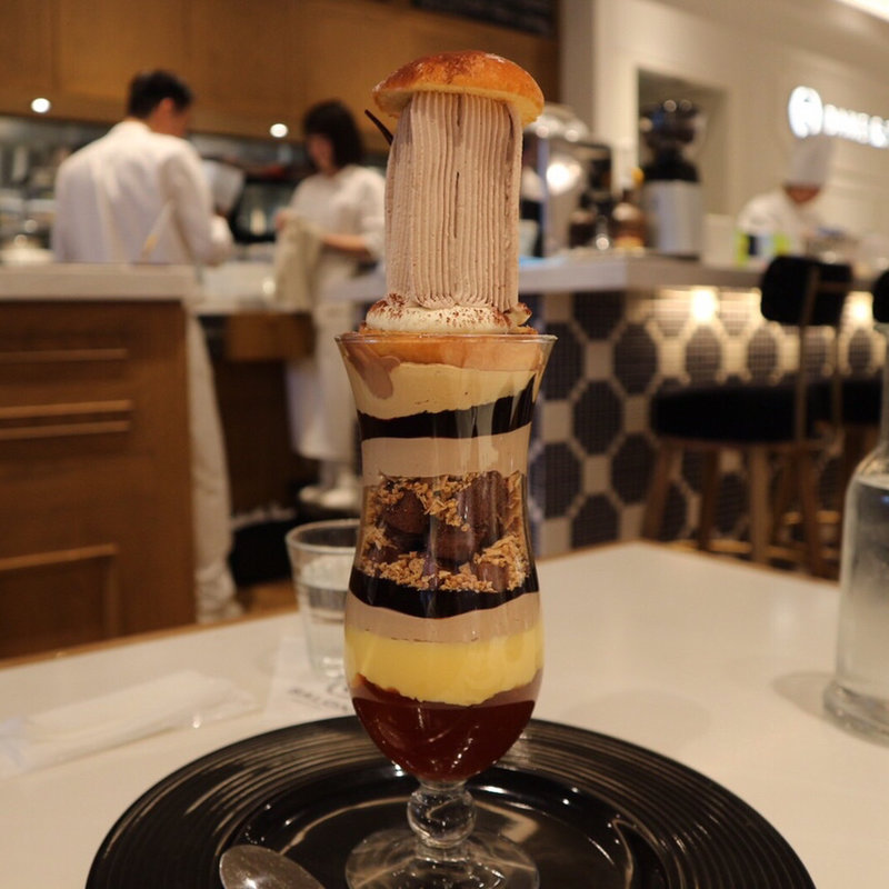 パフェ・オ・ショコラ(サロン ベイク アンド ティー NEWoMan新宿)