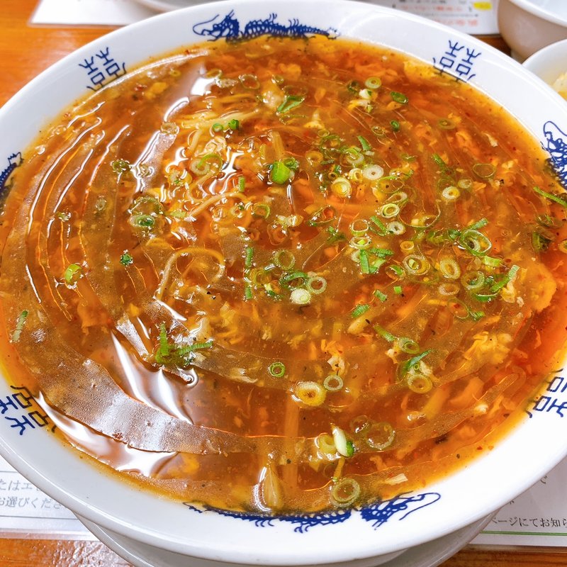 激辛酸辣麺(黄金の福ワンタン まくり （オウゴンノフクワンタン マクリ）)