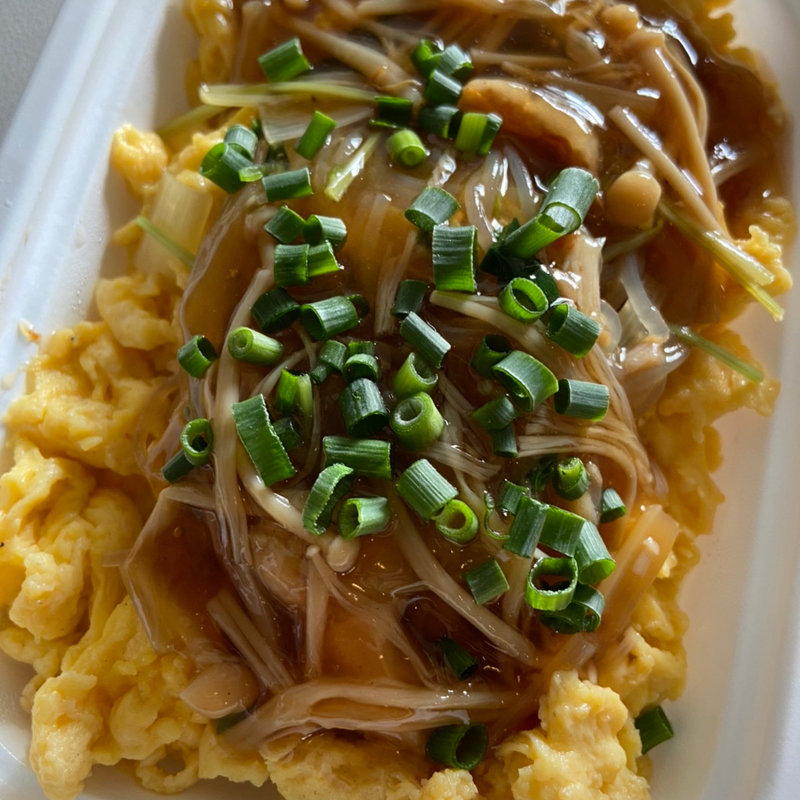 ズワイガニの春雨たまご炒め(今石飯店 涼華（すずか）)