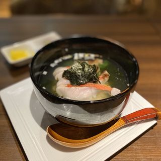 出汁のきいた鯛茶漬け(牡蠣×肉×海鮮 MIYABI 錦店)