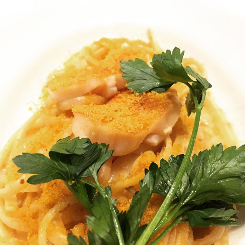 ングイネ 帆立とボッタルガと(ラゴッチャ東京)