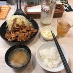 トンテキ定食(トンテキ食堂8エイト)