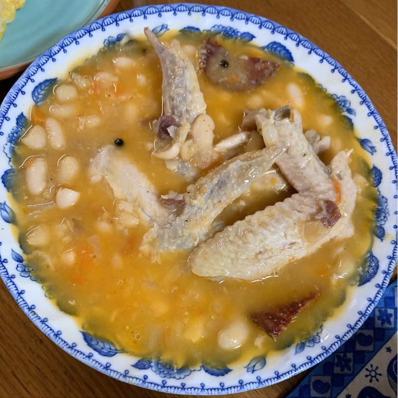 手羽先と白インゲンのサフランソース煮込み(カサ・デ・マチャ 三田)