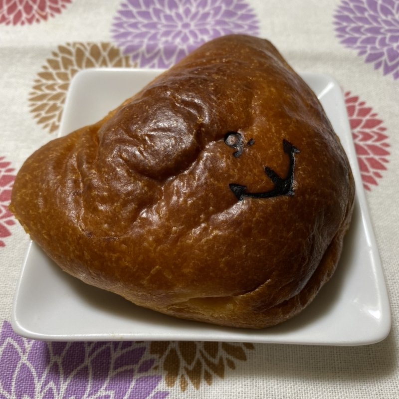 クリームパン(ペサ)