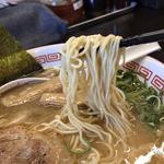 にぼしとんこつ(博多とんこつ 豚の足跡)