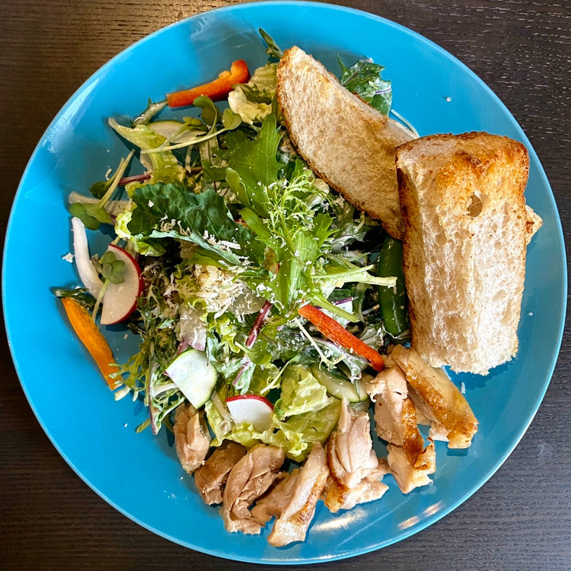 スモークチキンのシーザーパワーサラダ(Grill ＆ Vegetable aurLab.)