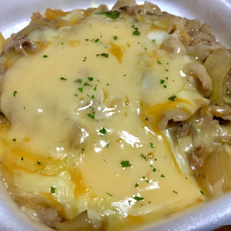 とろ〜り3種のチーズ牛丼 中盛(すき家 仙台水の森店 )