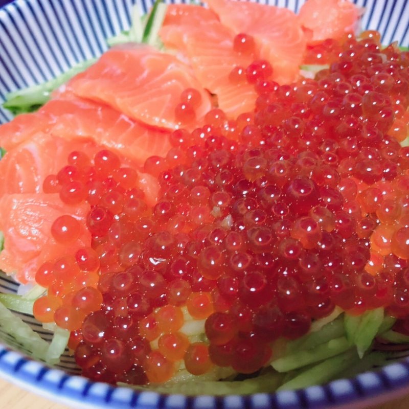 いくら醤油漬け　300g(佐藤水産 本店 （さとうすいさん）)