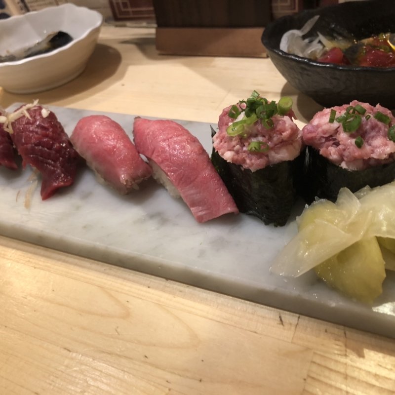 肉トロ 3種盛り(浅草橋 鮨 うらおにかい)