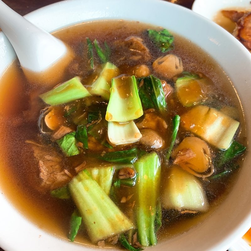 牛バラ肉の角煮・そば(泰興楼 八重洲本店 （タイコウロウ）)