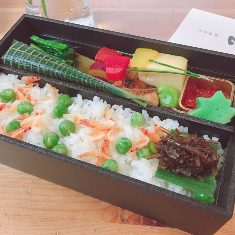 お持ち帰り専用　季節のお弁当(日本料理 子孫)