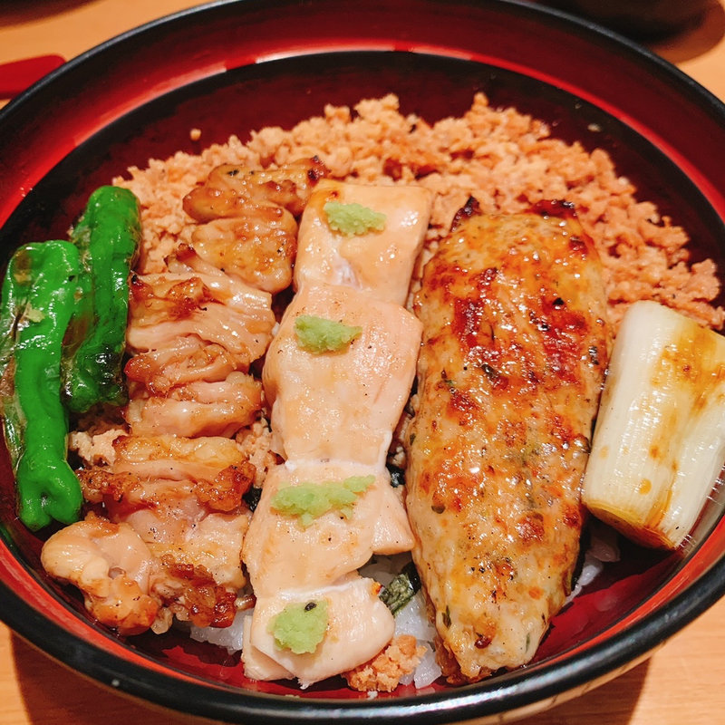 炭火焼鳥そぼろ丼(鶏味座 京橋エドグラン店)