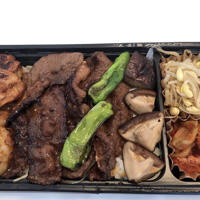 日替わり弁当 ホルモンとツラミのhalf & half(亀戸ホルモン 神楽坂店)