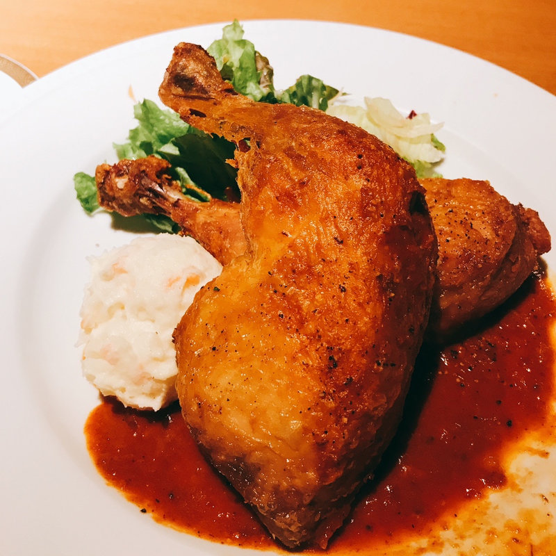 カリカリ骨付きの若鶏のコンフィ　クリームリゾット付 2本(Dobro （ドブロ）)