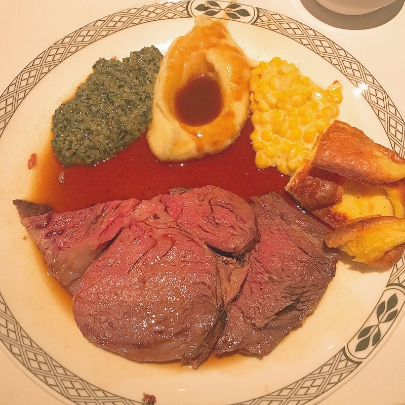 ローストビーフ(ロウリーズ・ザ・プライムリブ 東京 恵比寿ガーデンプレイス  )