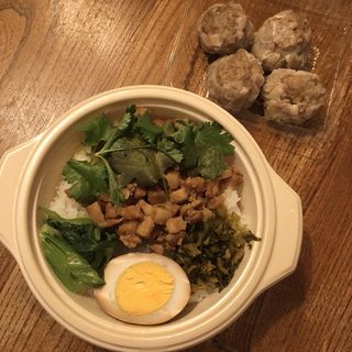 ルーロー飯(台湾家庭料理 相思豆（ちゃんすうとう）)