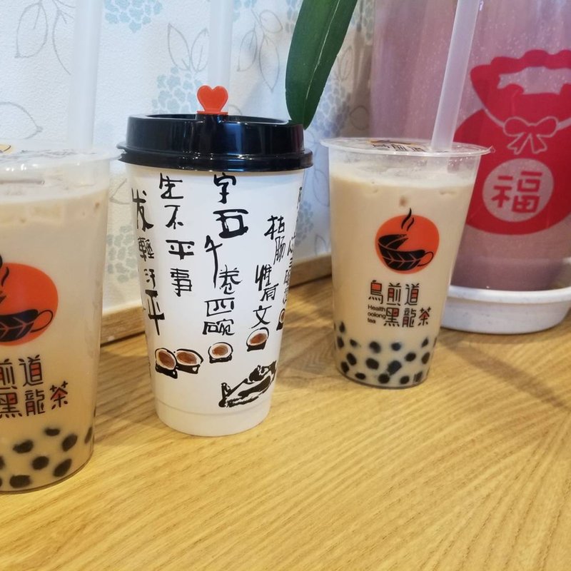 烏煎道ミルクティー(烏煎道黒龍茶)