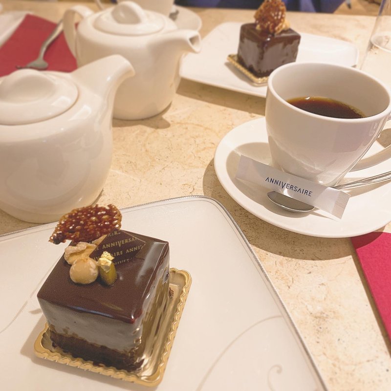 (アニヴェルセル カフェ 表参道)