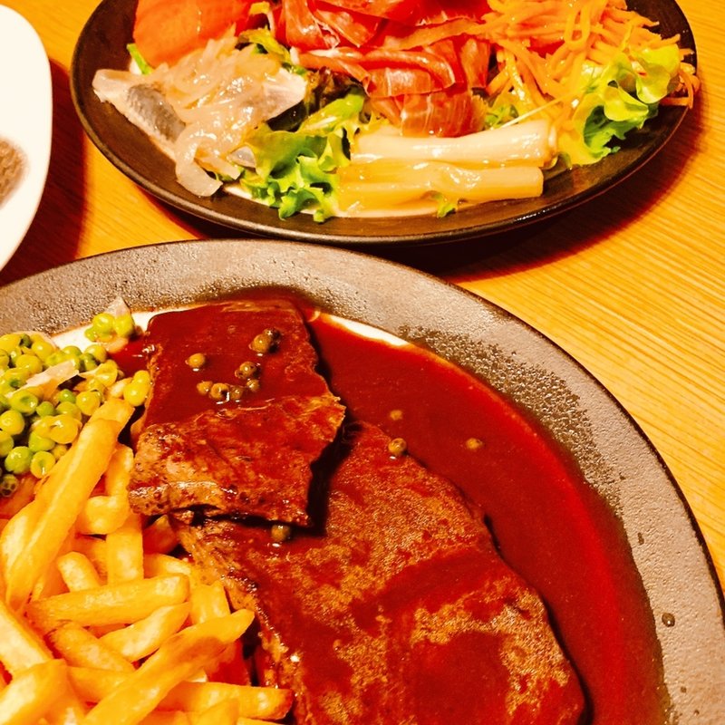 牛ハラミのステーキ(イヴローニュ・フレンチ)