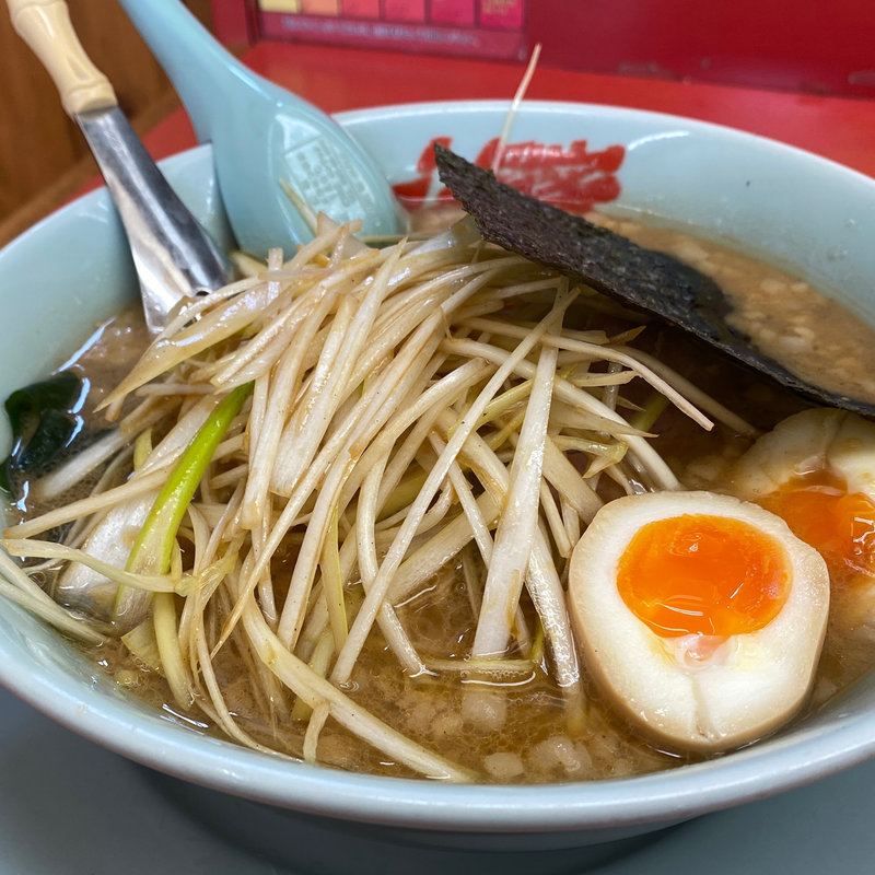 プレミアム醤油とんこつ(山岡家 桑名店 （やまおかや）)