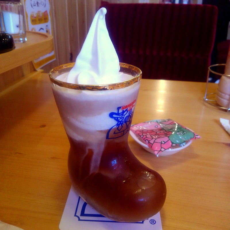 アイス・ド・ティーフロート(コメダ珈琲店　水沢台町店)