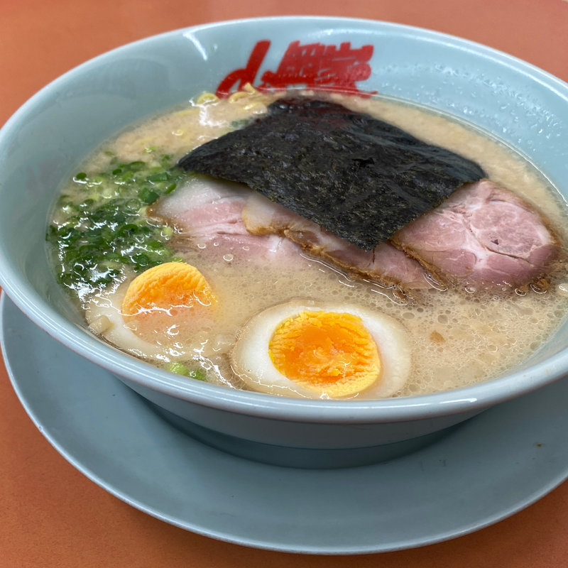 プレミアム塩とんこつ(山岡家 桑名店 （やまおかや）)