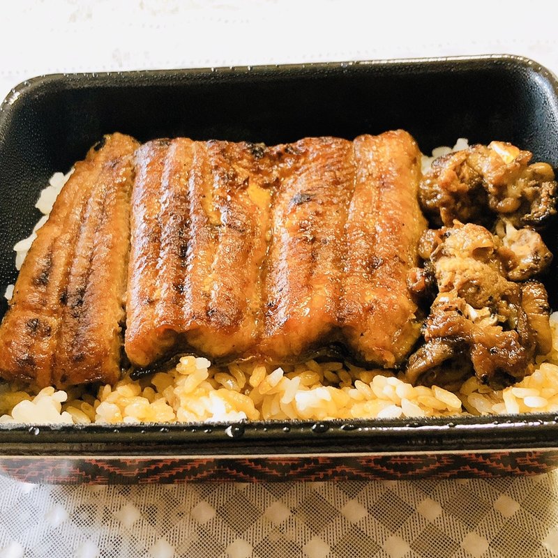 肝焼き入りうなぎ弁当(うなぎと麦酒のまんまる 新橋店)
