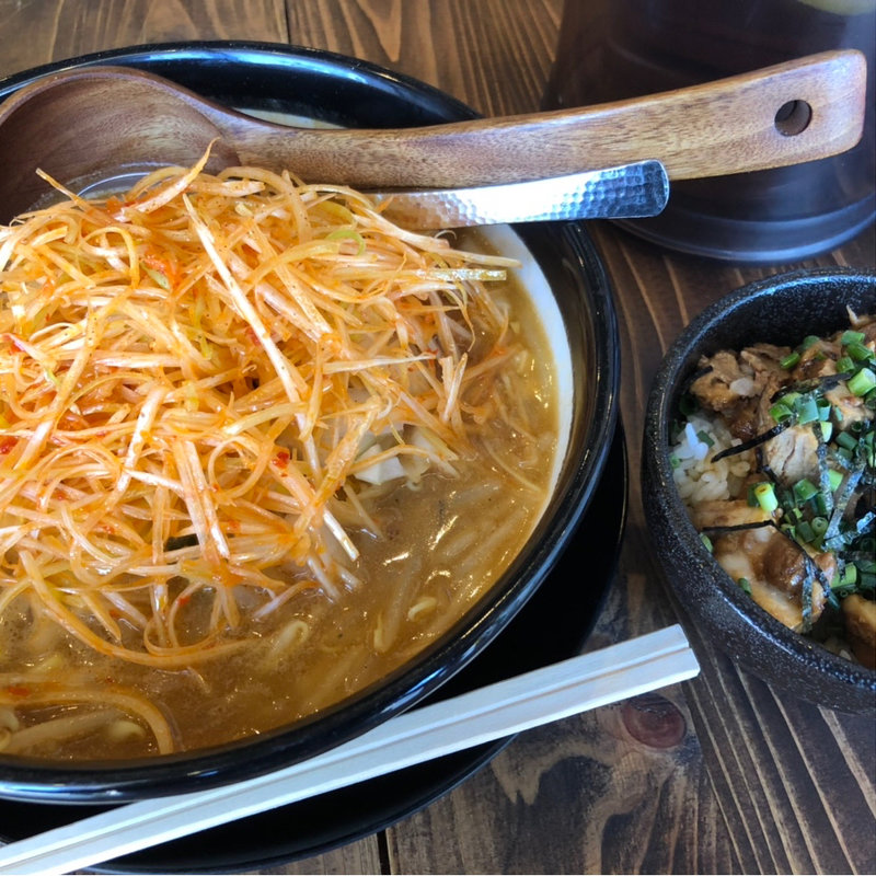 辛ネギ味噌ラーメン(日月堂)