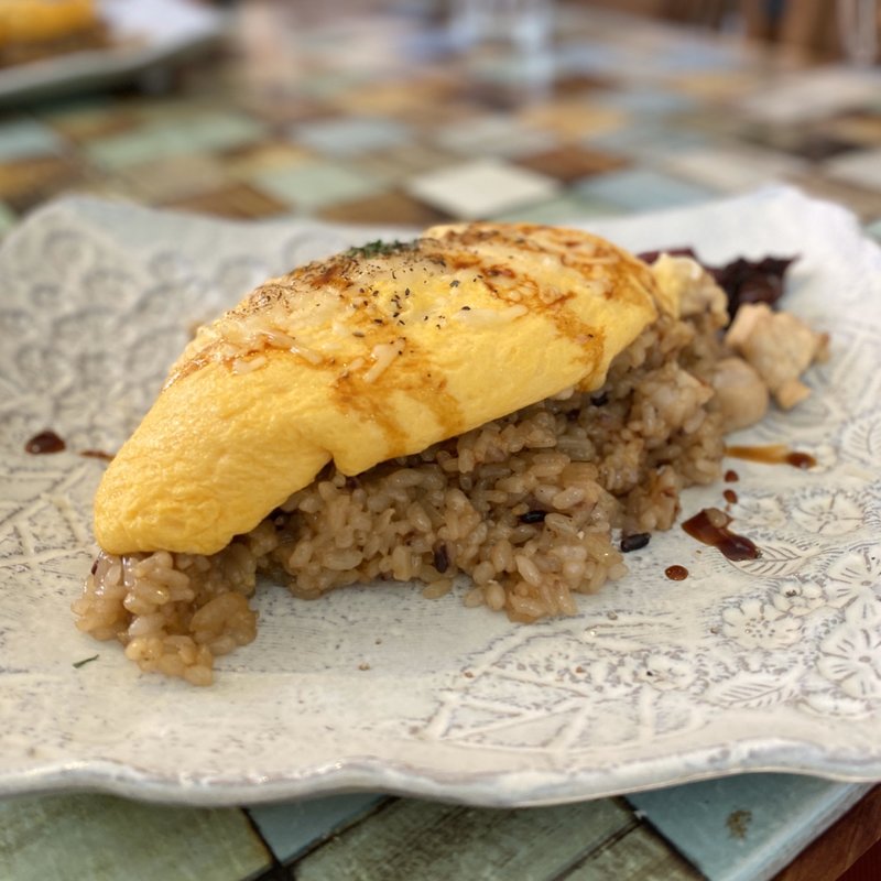 Wチーズオムライス(とり dining風見鶏)