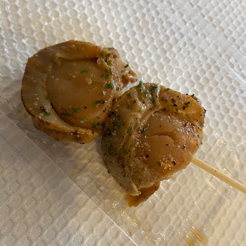 大粒ホタテのオイル漬け串(岩瀬惣菜店)